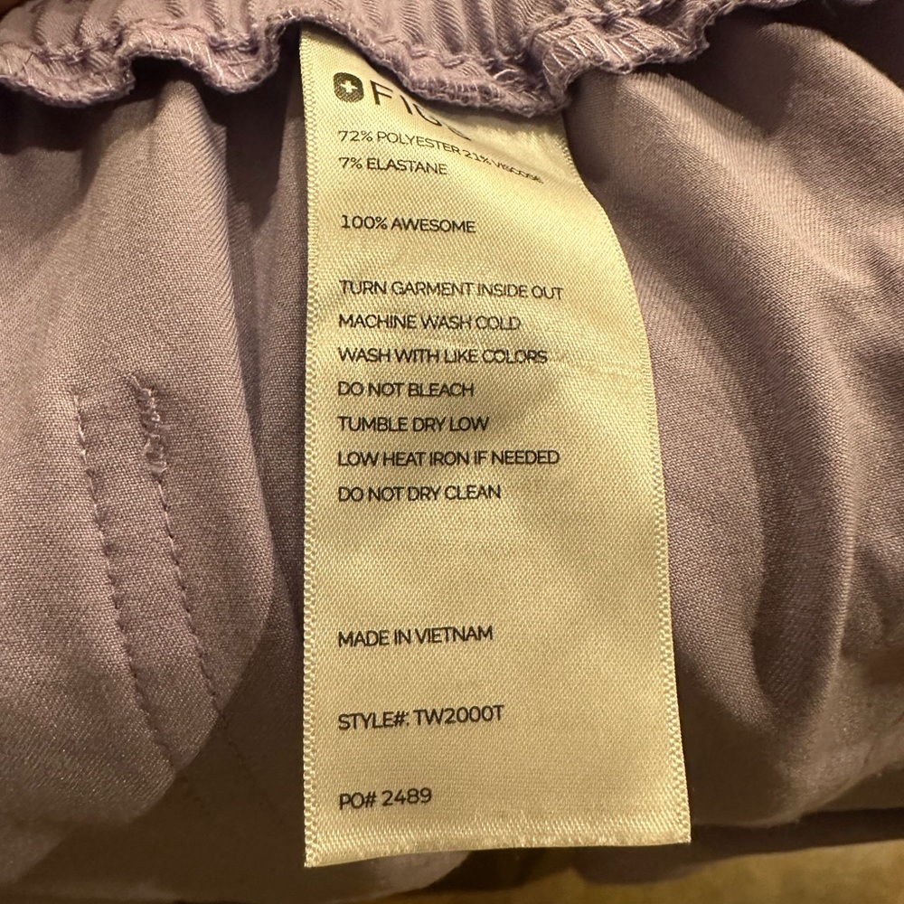 XL Lavender FIGS set of scrubs